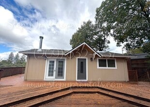 18900 Horizon Ct in Tuolumne, CA - Building Photo - Building Photo