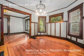 407 Milwaukee Ave NW in Grand Rapids, MI - Building Photo - Building Photo
