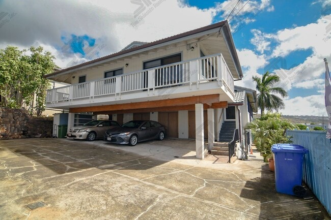 2222 Seaview Ave in Honolulu, HI - Building Photo - Building Photo