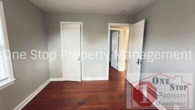 4210 E 69th St in Kansas City, MO - Building Photo - Building Photo