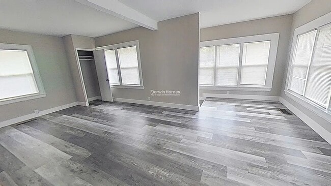 529 E Victoria St in South Bend, IN - Building Photo - Building Photo