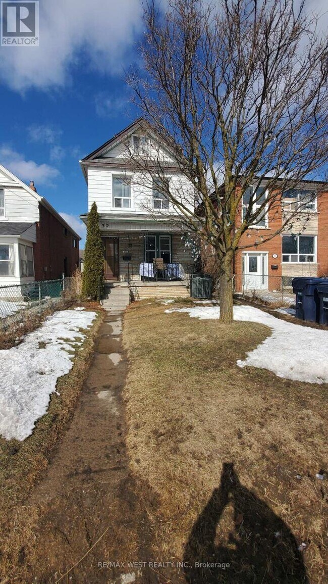 property at 32 Pritchard Ave