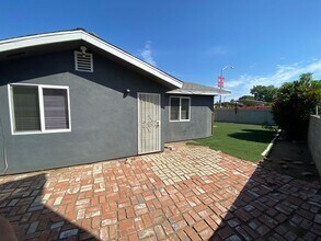 5102 Ewing St in San Diego, CA - Building Photo - Building Photo