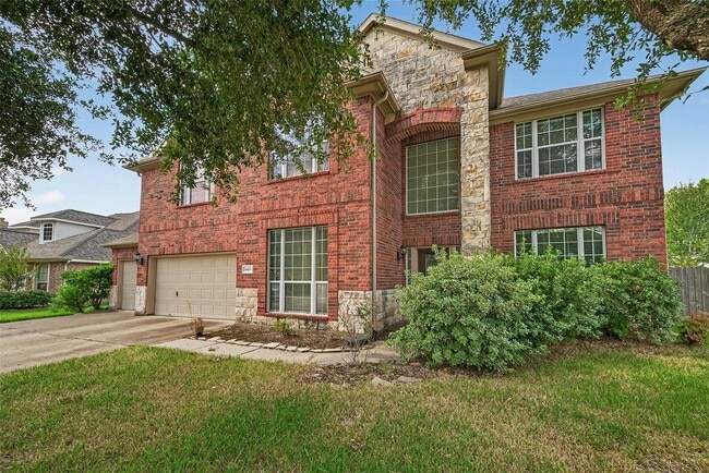 property at 10815 Lake Raven Ct