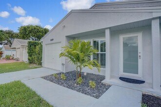 8389 Rural Ln in Boca Raton, FL - Building Photo - Building Photo