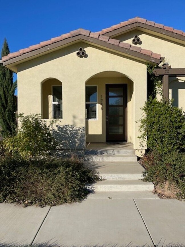 1758 Thea Ave in Chico, CA - Building Photo - Building Photo