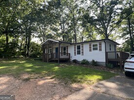320 Pleasant Hill Church Rd NE in Winder, GA - Building Photo
