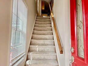 56 East Ave in New Canaan, CT - Building Photo - Building Photo