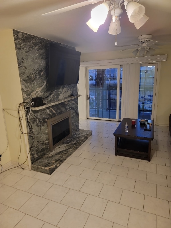 1675 AZ-95 in Bullhead City, AZ - Foto de edificio - Building Photo