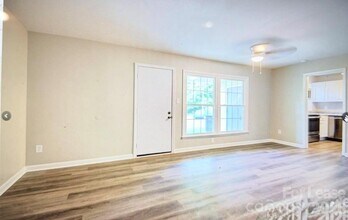 4615 Coronado Dr in Charlotte, NC - Building Photo - Building Photo
