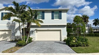 4416 Hammock Grove Dr in Greenacres, FL - Building Photo