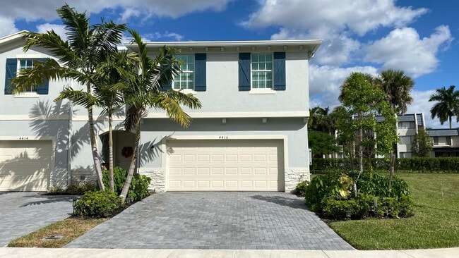 4416 Hammock Grove Dr in Greenacres, FL - Foto de edificio - Building Photo