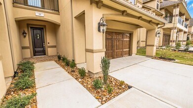20 Silver Rock Dr in Tomball, TX - Building Photo - Building Photo