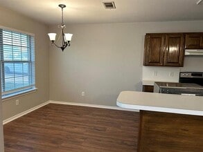 327 Shady Valley Dr in Mansfield, TX - Building Photo - Building Photo