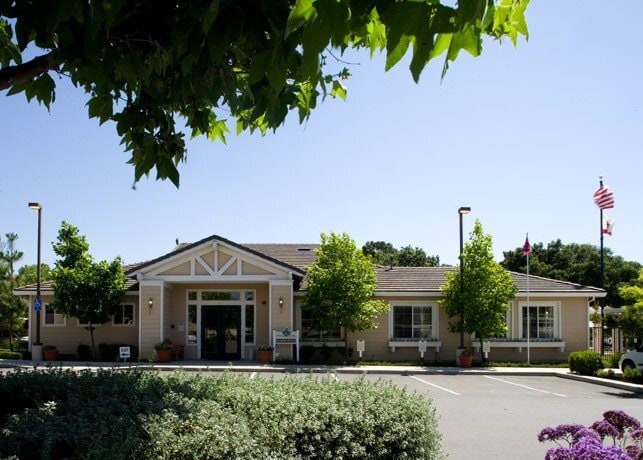 Vintage Brook- 55+ Senior Apartment Homes in Concord, CA - Foto de edificio - Building Photo