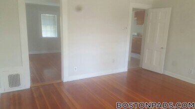 38 Gibson St, Unit 1D in Cambridge, MA - Building Photo - Building Photo