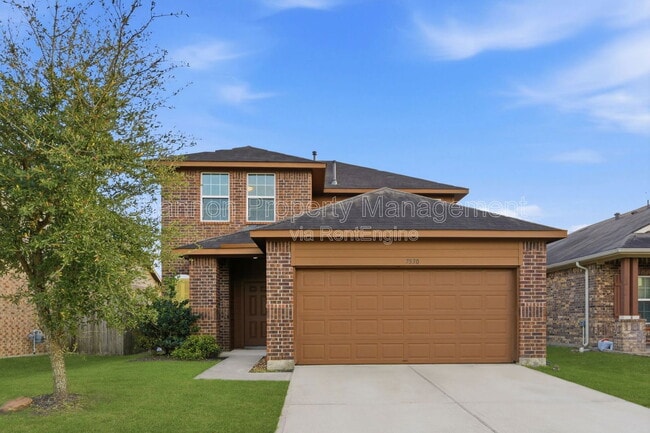 property at 7530 Foxwaithe Ln