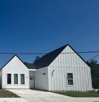 8203 Sparta St in Houston, TX - Building Photo