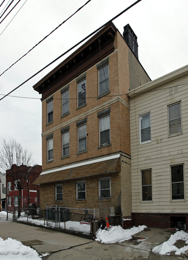 441 Liberty Ave in Jersey City, NJ - Building Photo - Building Photo