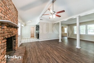 141 N Lakeshore Dr in Goose Creek, SC - Building Photo - Building Photo