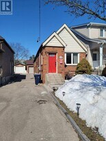 170 Schell Ave in Toronto, ON - Building Photo