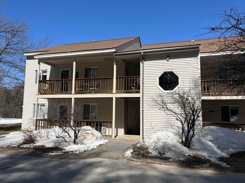 24 Harmony Ln in Conway, NH - Building Photo