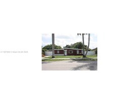102 Miami Gardens Rd in West Park, FL - Building Photo