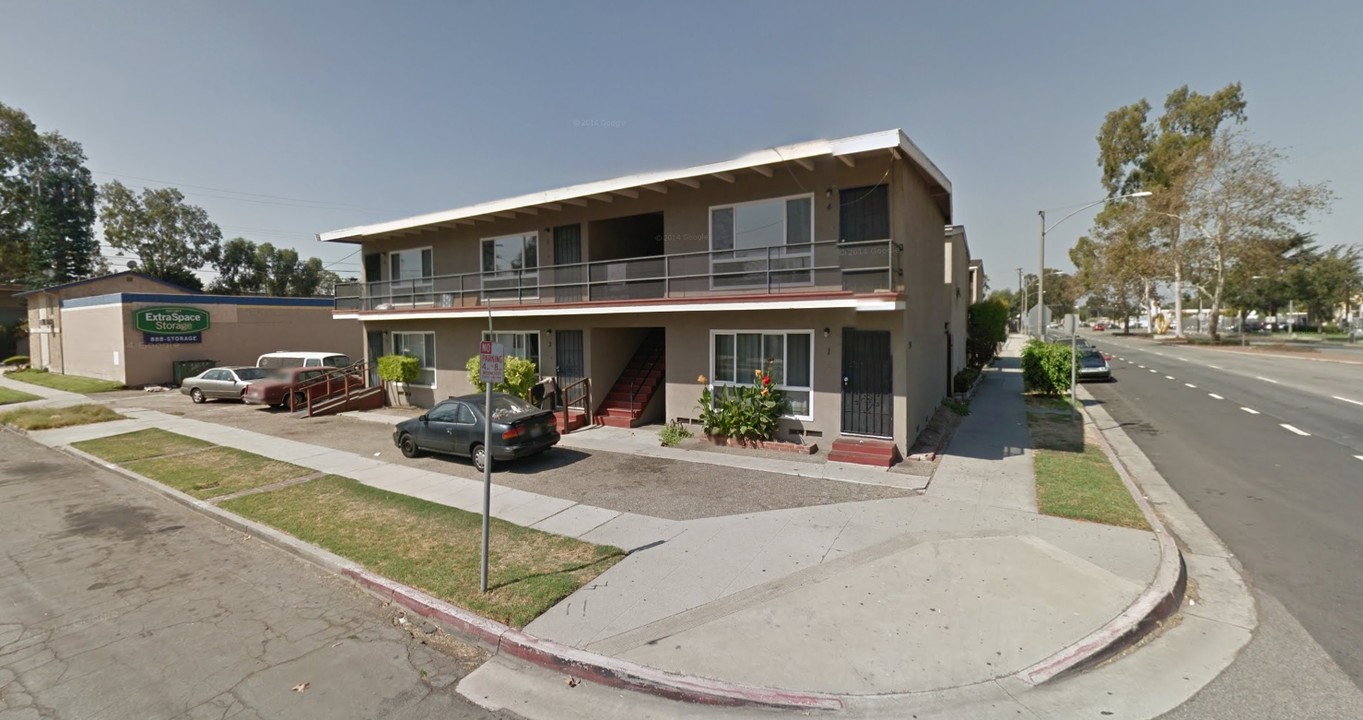 190 E Artesia Blvd in Long Beach, CA - Foto de edificio