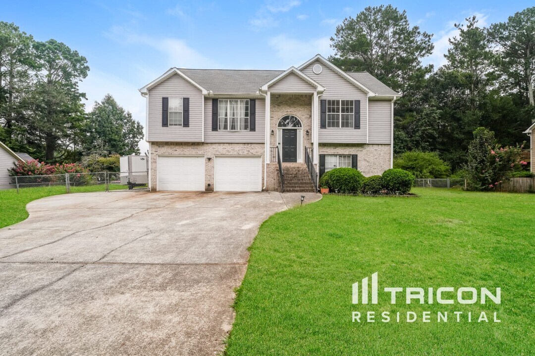 3990 Cumberland Trail SE in Conyers, GA - Building Photo