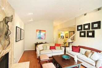 21820 Marylee St in Los Angeles, CA - Building Photo - Building Photo