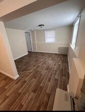 125 Hickok St, Unit 1 in Winooski, VT - Foto de edificio - Building Photo