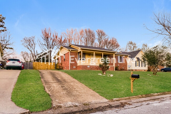 1107 Highland St in Brownsville, TN - Building Photo - Building Photo