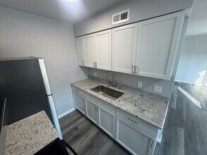 1111 Arrowhead Dr in Collinsville, IL - Building Photo - Building Photo