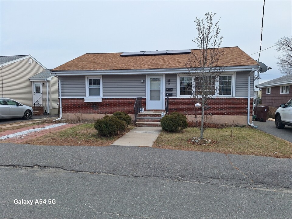 49 Derby Rd in Revere, MA - Building Photo