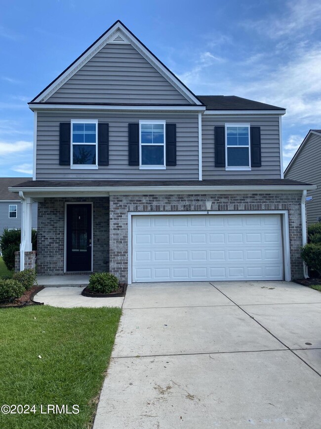 property at 4 Bradford Ct