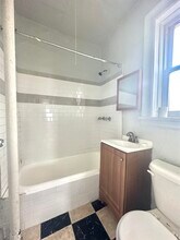 96 Waldo Ave in Jersey City, NJ - Building Photo - Building Photo