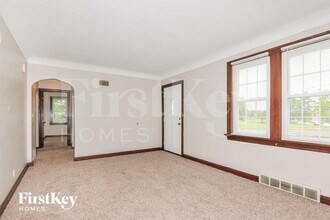 4440 Parker Rd in Florissant, MO - Building Photo - Building Photo