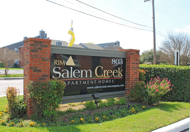 Salem Creek Apartment Homes photo'