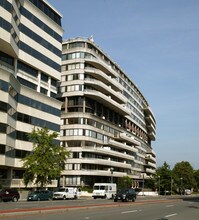 Watergate West Residences in Washington, DC - Building Photo - Building Photo