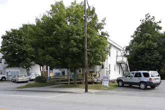 40 Main St in Oakland, ME - Building Photo - Building Photo