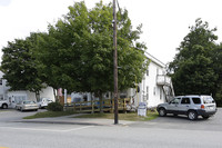 40 Main St in Oakland, ME - Foto de edificio - Building Photo