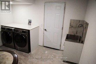 44 Marlene Johnston Dr in East Gwillimbury, ON - Building Photo - Building Photo