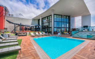Shift Apartments
