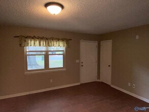 6214 Belgrade Dr NW in Huntsville, AL - Building Photo - Building Photo