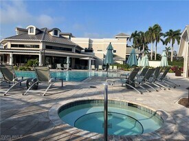 1635 Winding Oaks Way in Naples, FL - Building Photo