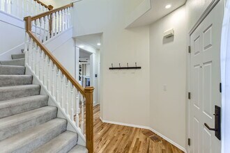 16789 NW Stoller Dr in Portland, OR - Building Photo - Building Photo