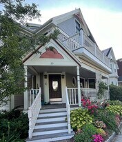 10 Symmes St in Boston, MA - Building Photo