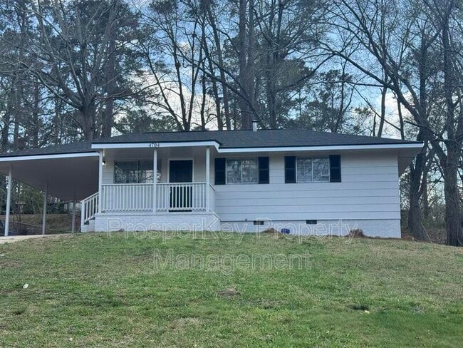 property at 4704 Estonia St