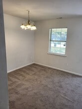 6057 Camellia Dr in Suffolk, VA - Building Photo - Building Photo