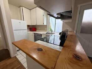 300 Stony Point Rd in Santa Rosa, CA - Building Photo - Building Photo